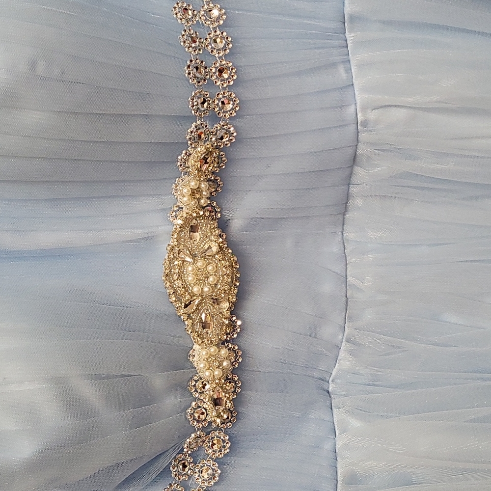 Dress - Picture 3 of 10